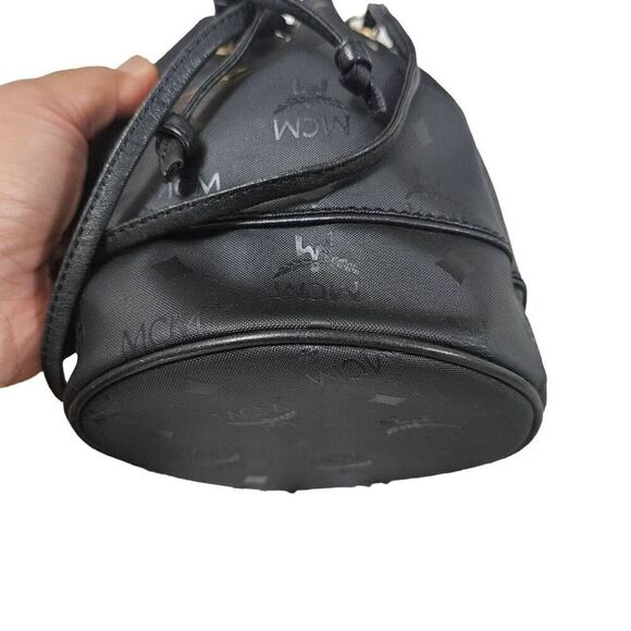 Mcm bucket crossbody bag - Picture 3 of 13